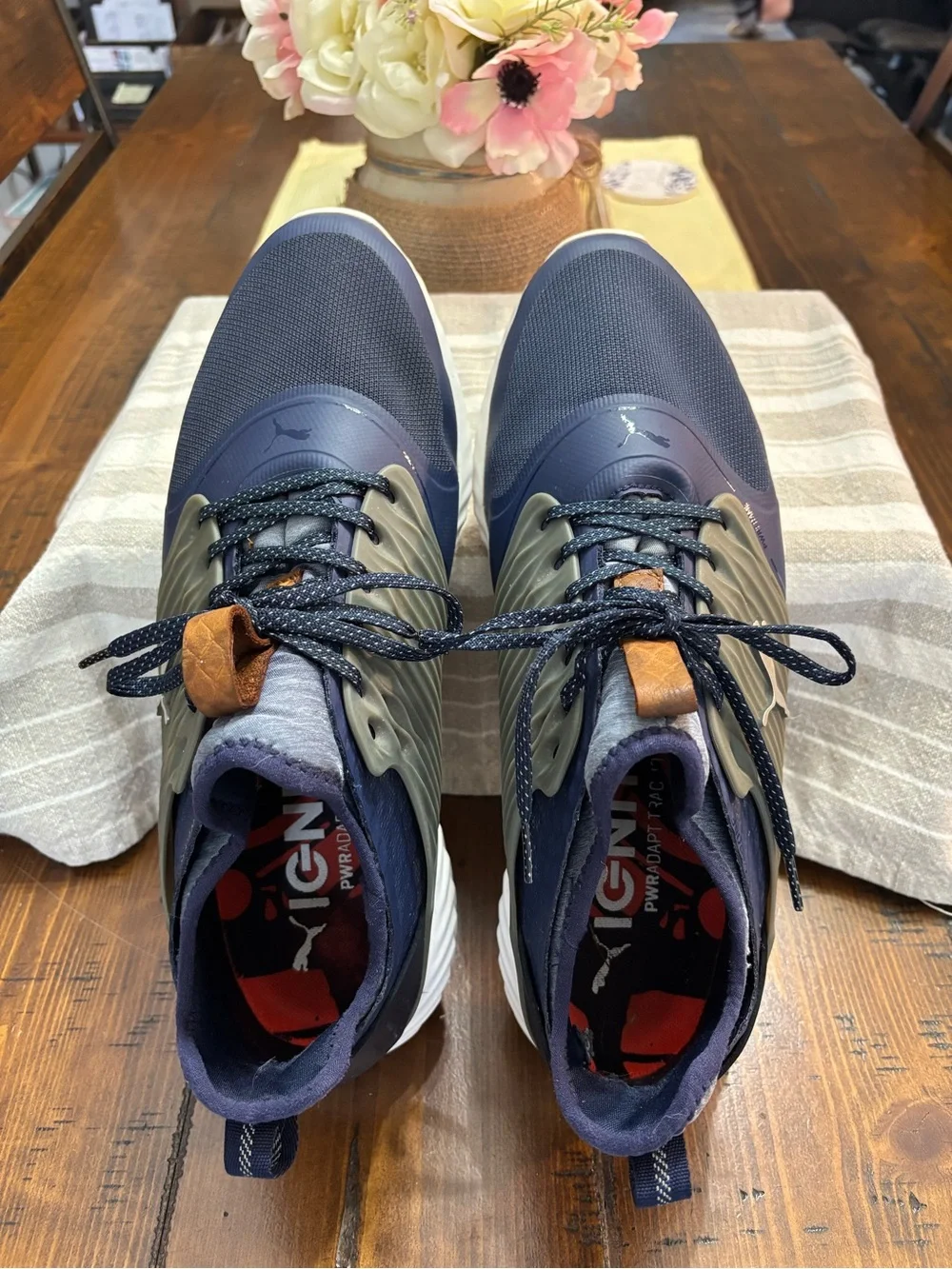 Puma Navy golf shoes - Picture 3 of 5